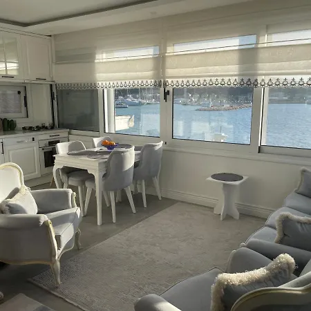 Dantela Butik Çeşme