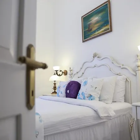 Dantela Butik Çeşme