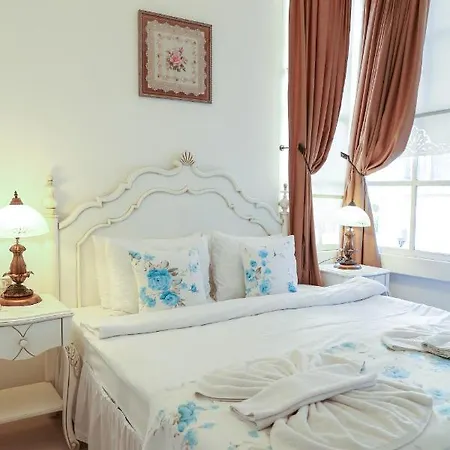 Dantela Butik Hotell Çeşme