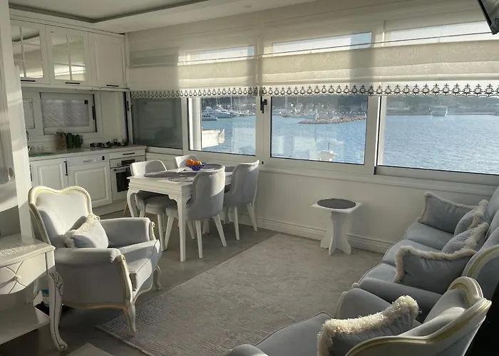 丹特拉布提克酒店 Çeşme