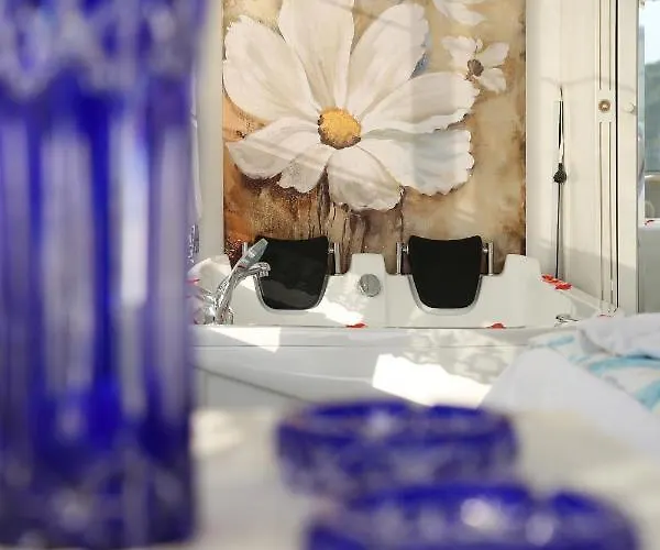 Dantela Butik 2* Çeşme