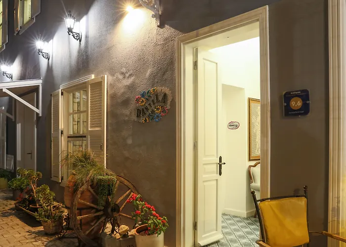 丹特拉布提克酒店 Çeşme